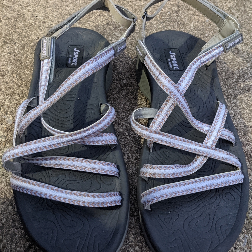 NWOT J.Sport by Jambu Strappy Sandals Size 9